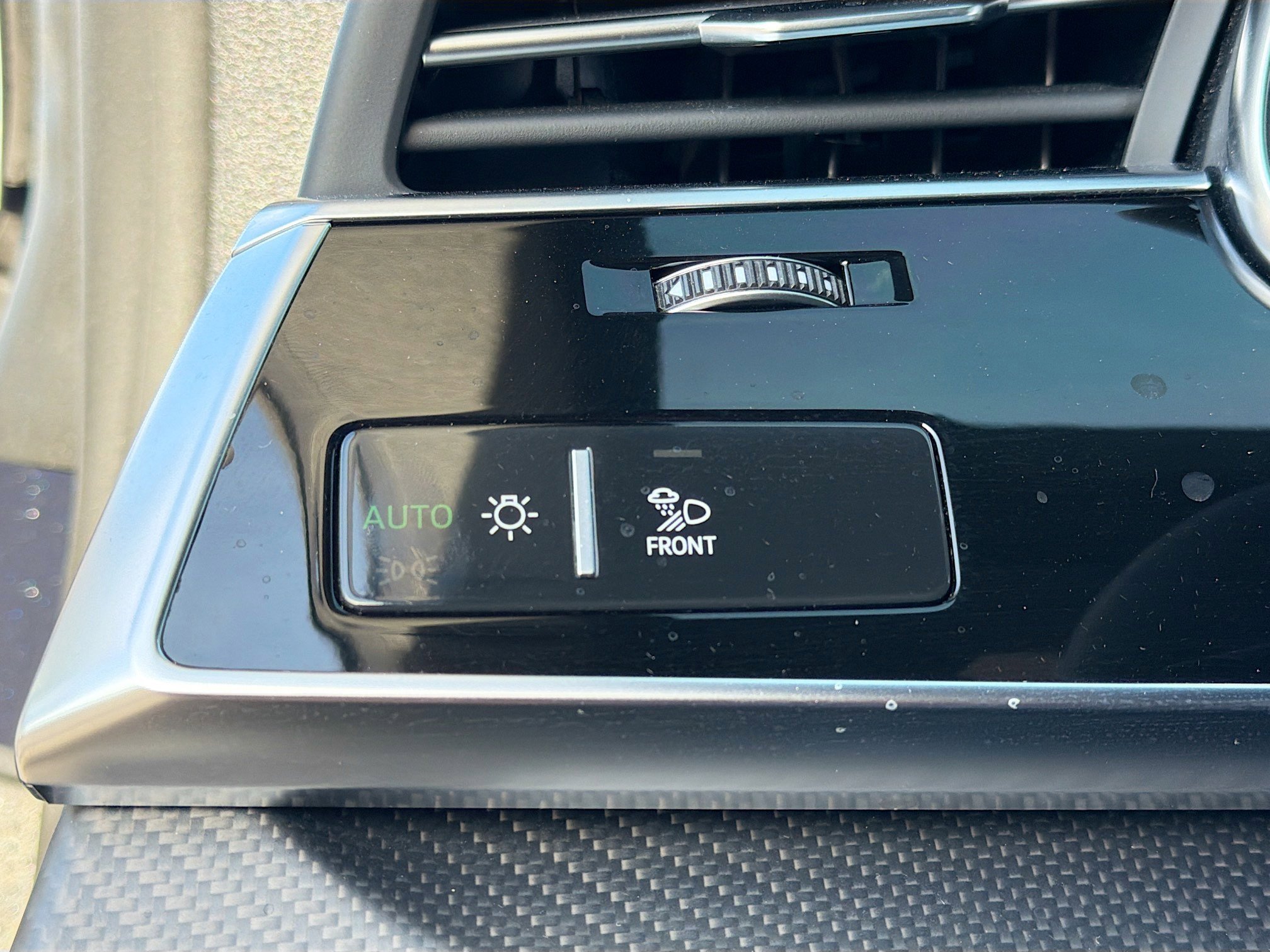 Used 2024 Audi RS Q8 w/ Black Optic Package image 34