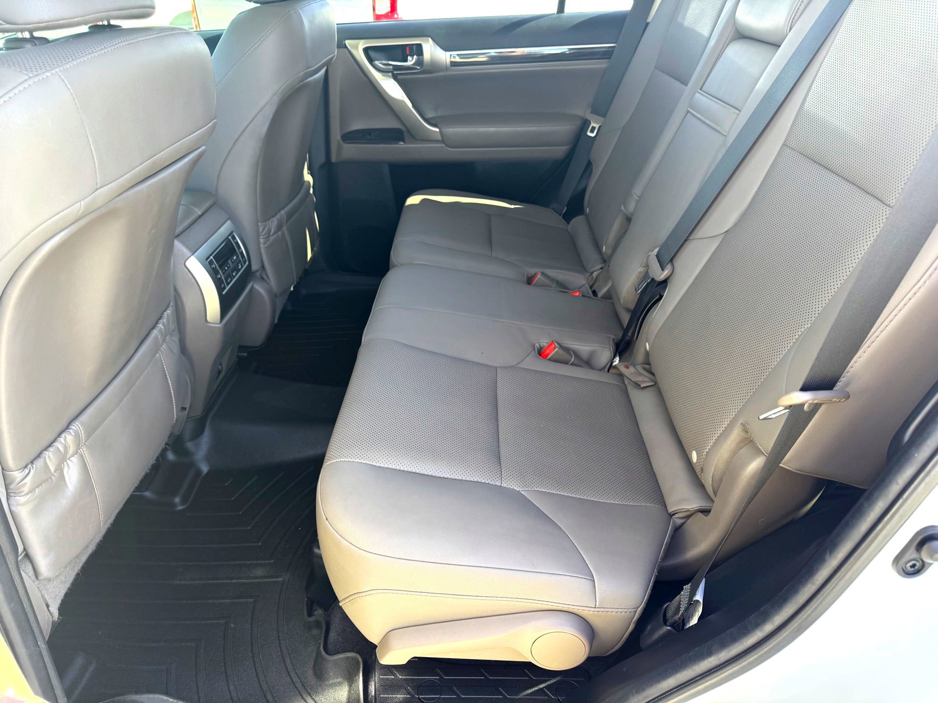 Used 2020 Lexus GX 460 Premium image 20