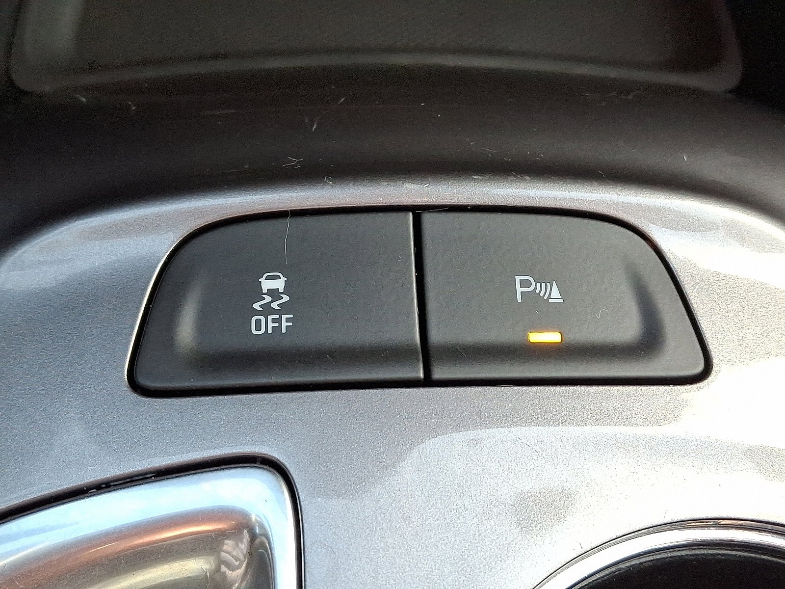 Used 2024 Chevrolet Malibu LT image 25
