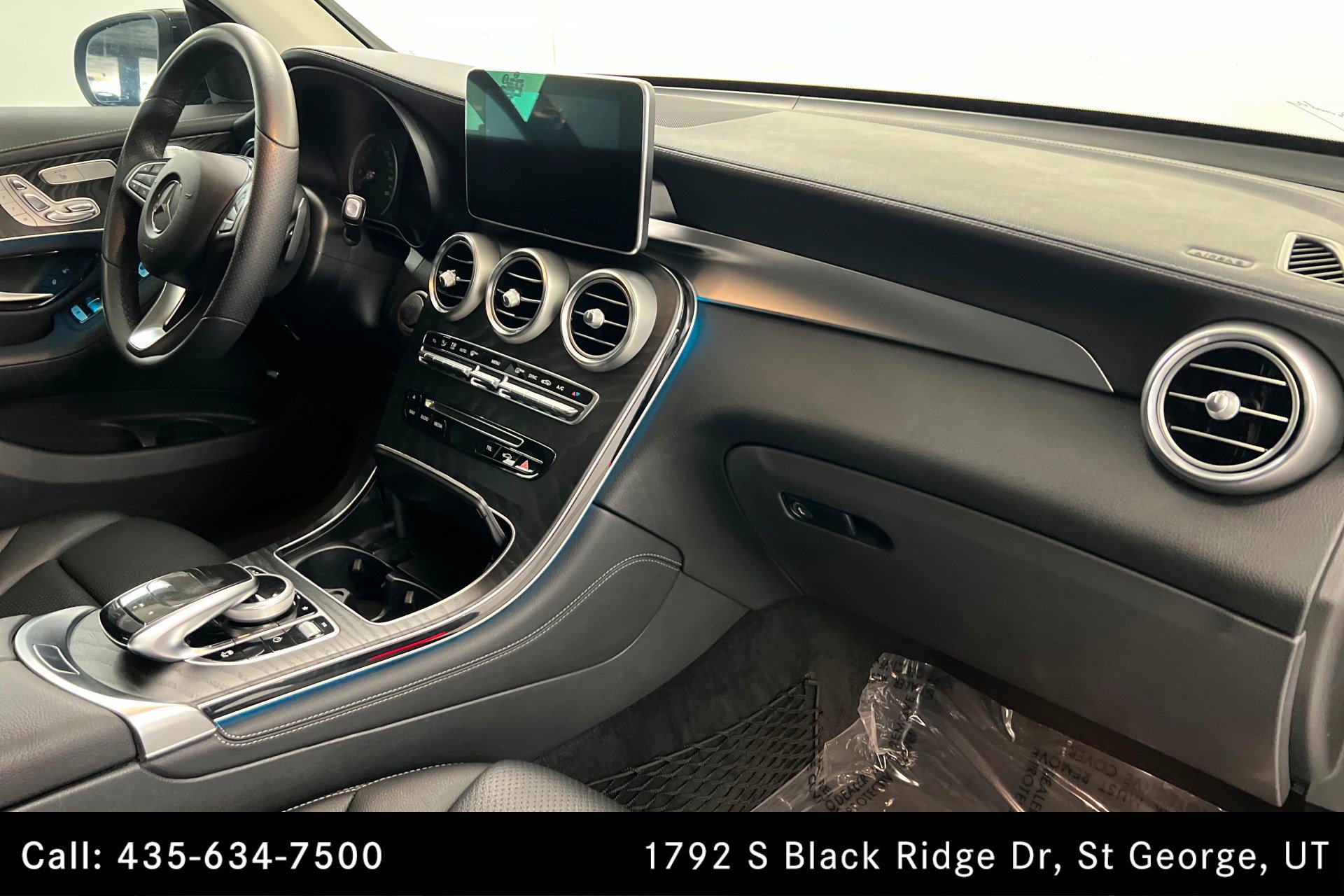 Used 2017 Mercedes-Benz GLC 300 4MATIC Coupe image 23