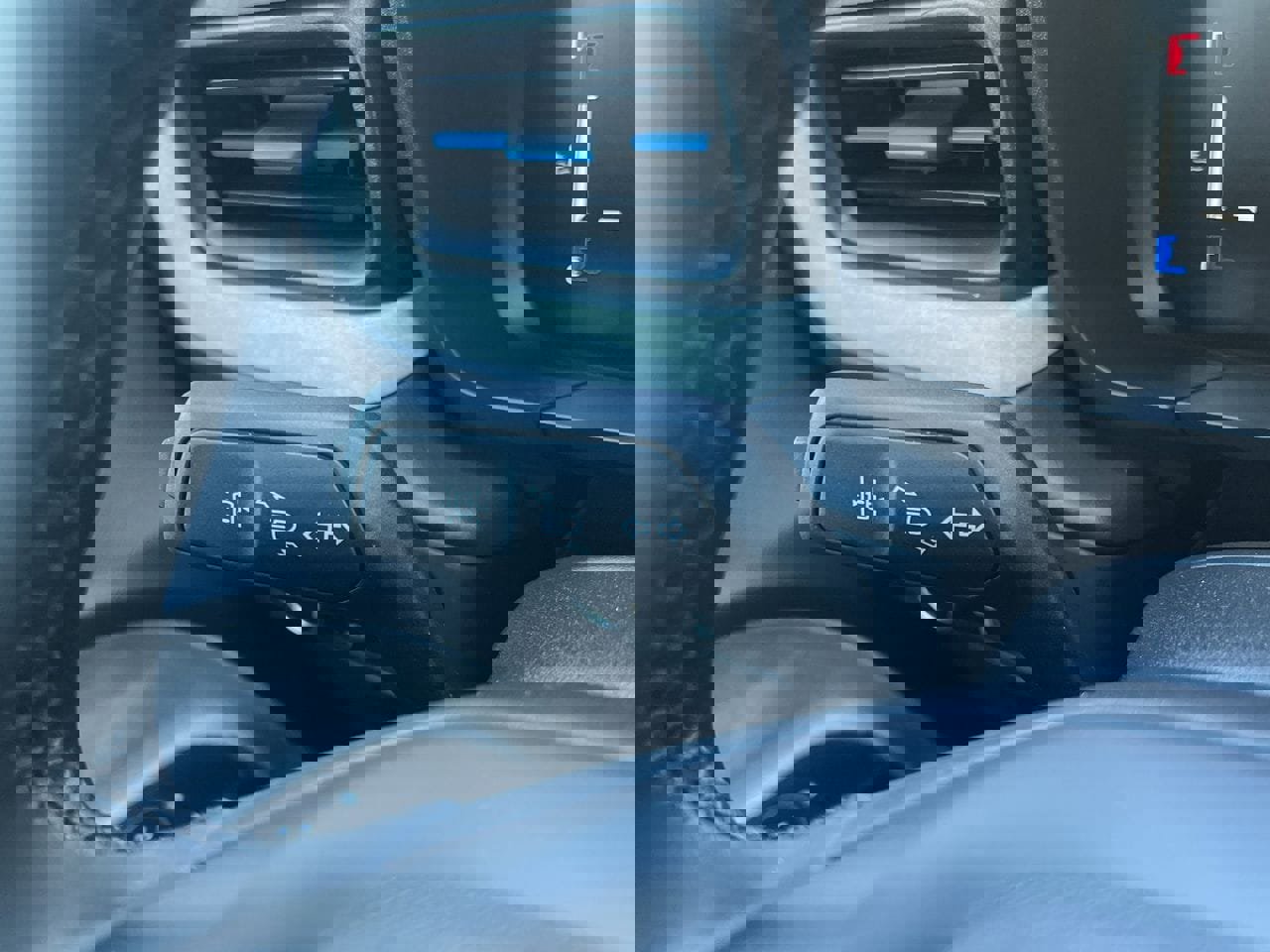 New 2026 Ford Maverick XLT w/ XLT Luxury Package image 9