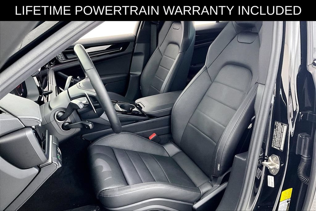 Used 2025 Porsche Panamera 4 w/ Premium Package AWD/4WD image 32