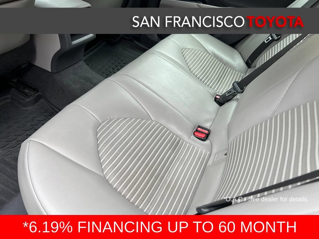 Certified 2018 Toyota Camry SE FWD image 16