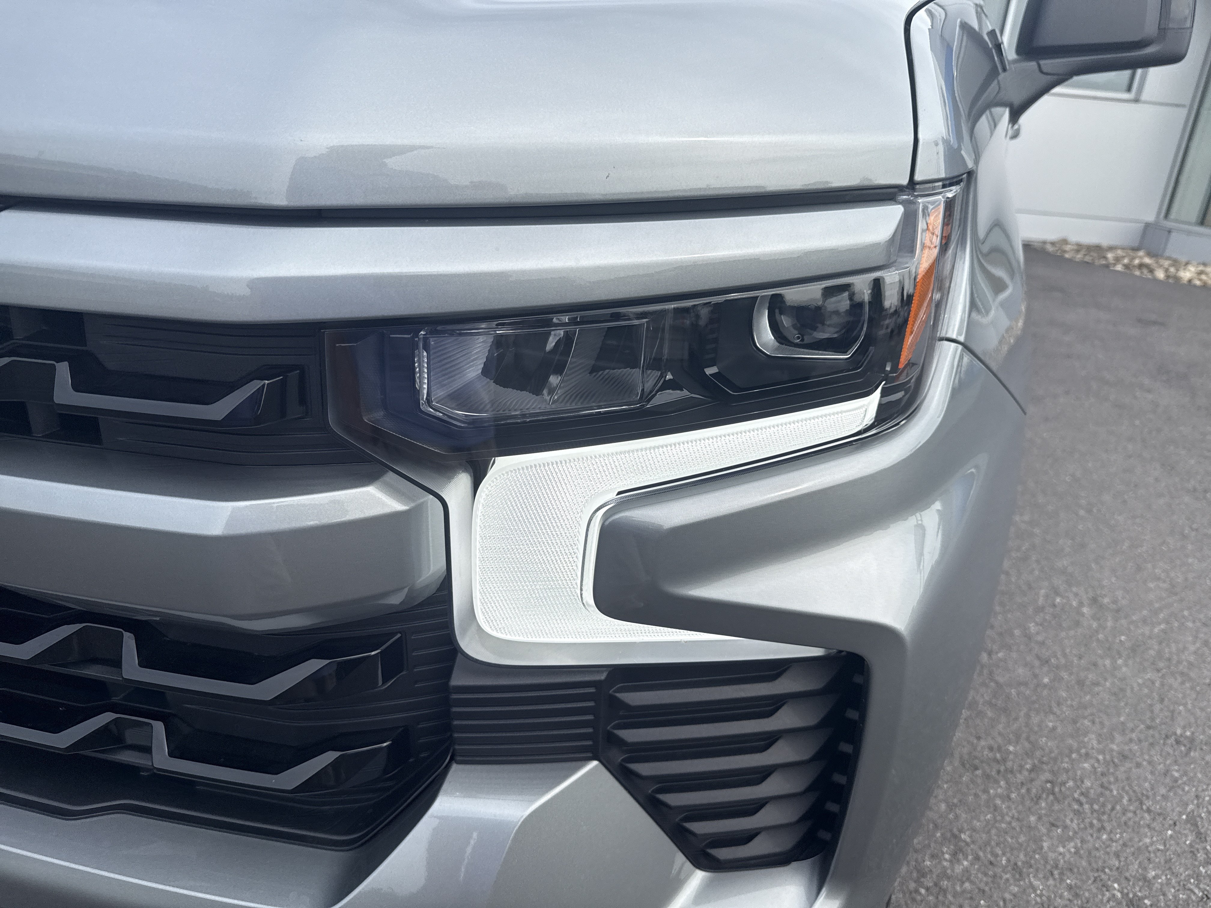 Used 2025 Chevrolet Silverado 1500 RST AWD/4WD image 9