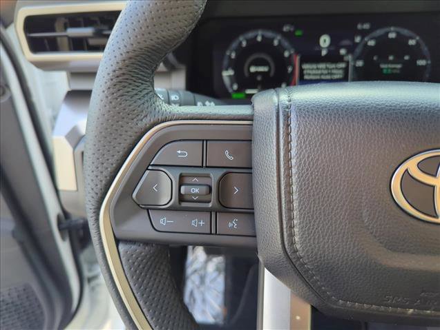 Certified 2025 Toyota Tacoma TRD Off-Road image 12