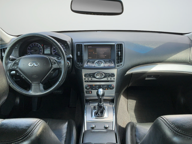 Used 2013 INFINITI G37 Journey RWD image 9