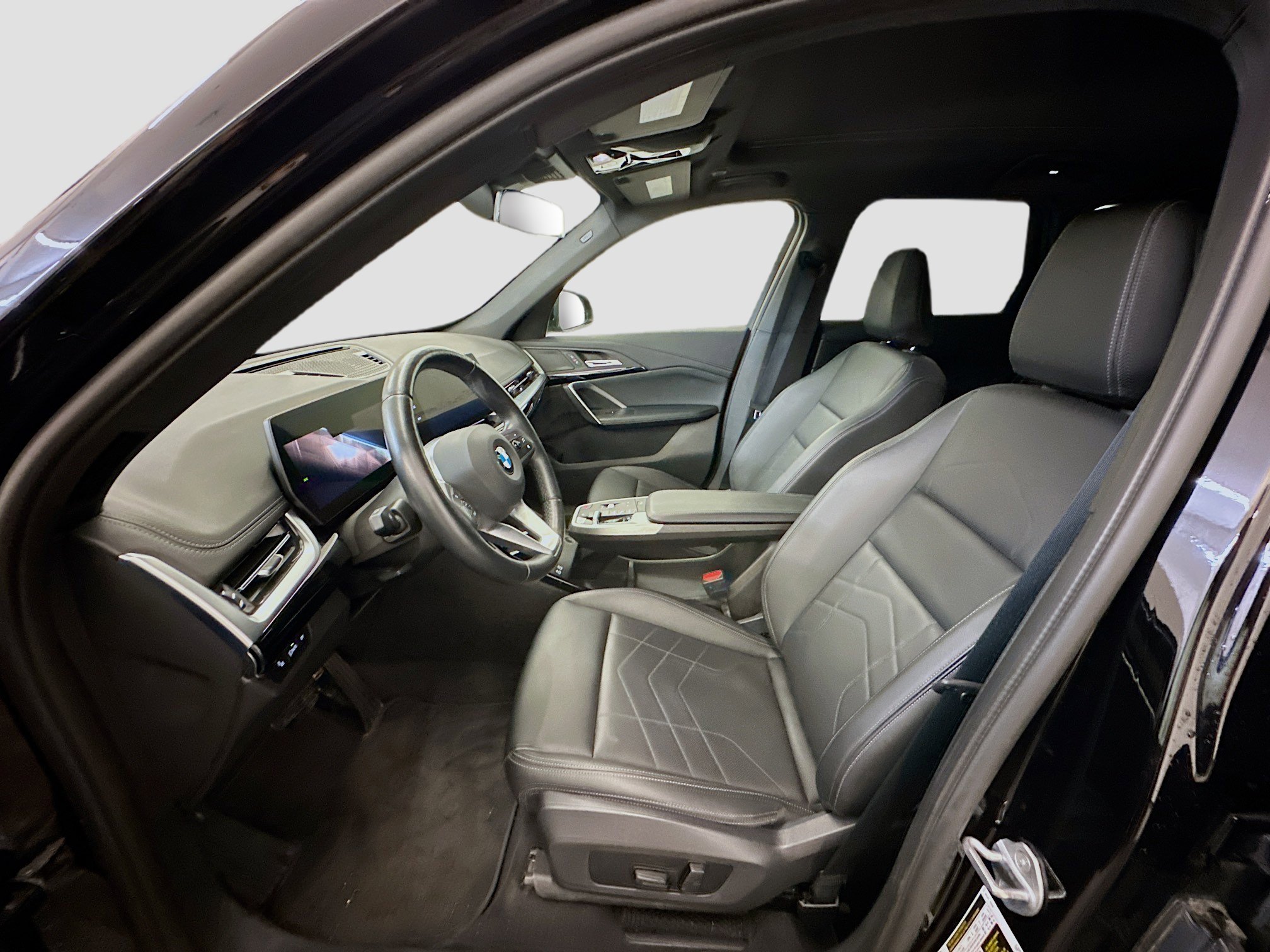 Used 2025 BMW X1 xDrive28i image 13