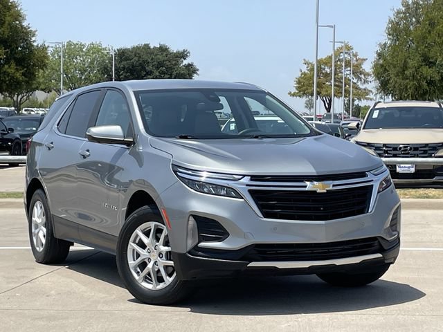 Used 2023 Chevrolet Equinox LT AWD/4WD image 2