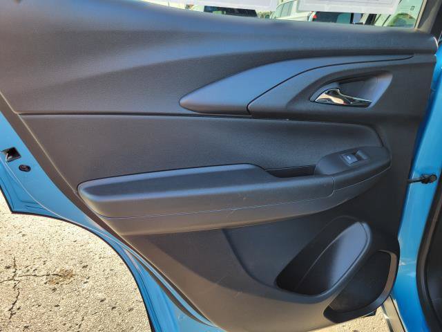 Used 2025 Chevrolet TrailBlazer LT AWD/4WD image 23