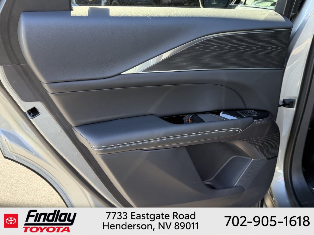 Used 2024 Cadillac Lyriq Sport AWD/4WD image 19