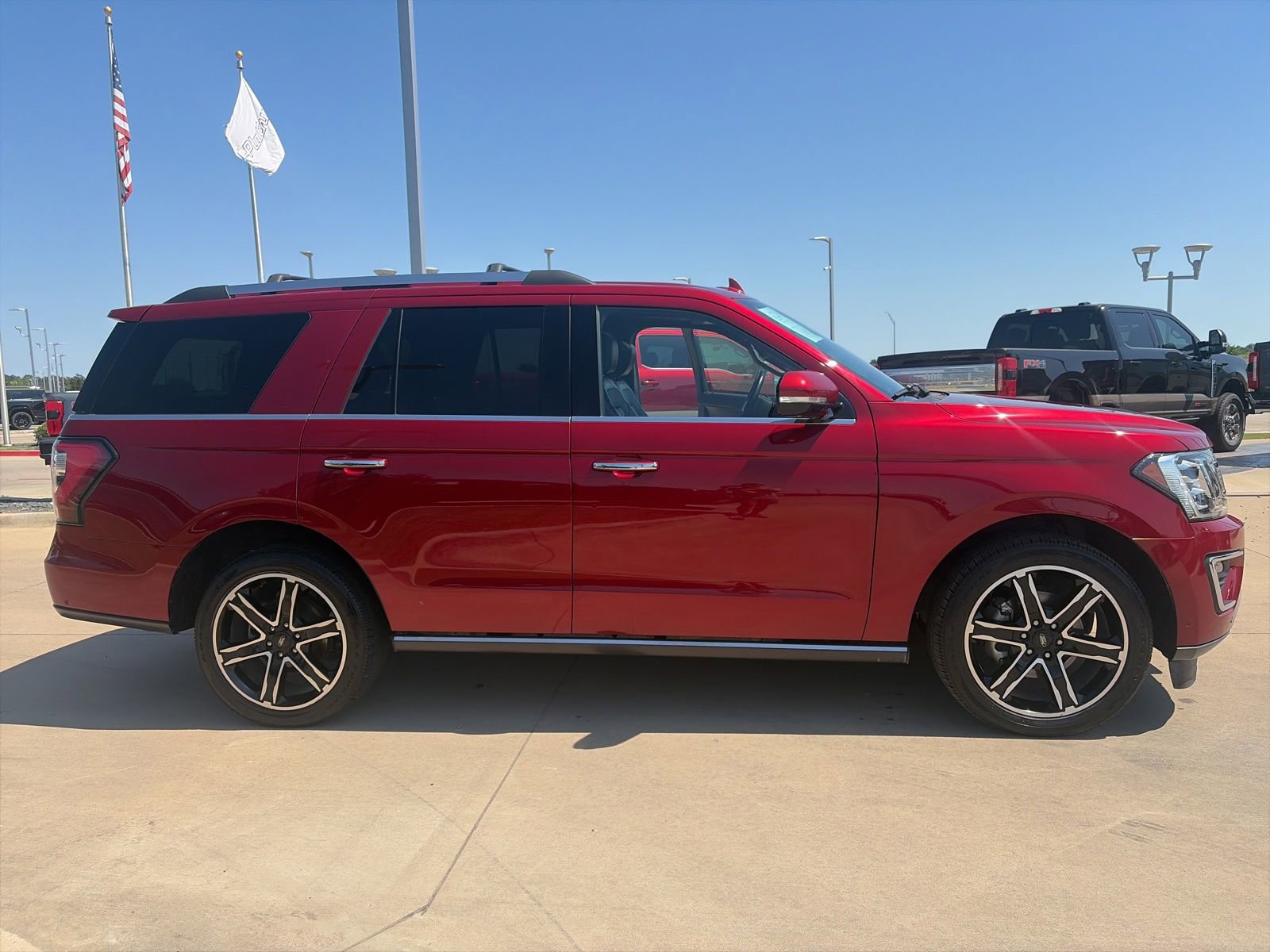 Used 2019 Ford Expedition Limited w/ Texas Edition Package RWD image 7