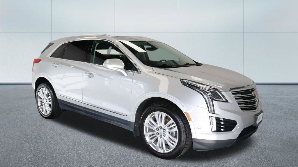 Used 2017 Cadillac XT5 Premium Luxury w/ Driver Assist Package AWD/4WD image 10