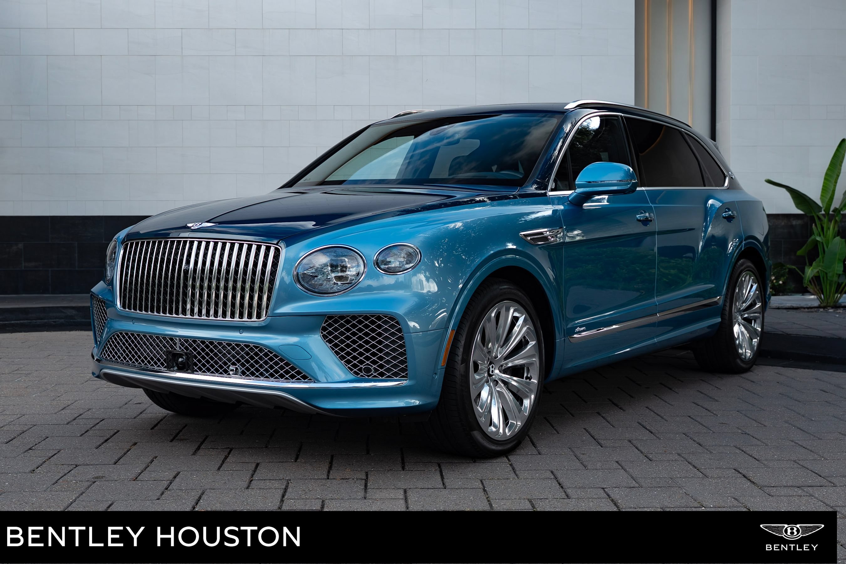Certified 2025 Bentley Bentayga Extended Wheelbase AWD/4WD image 1