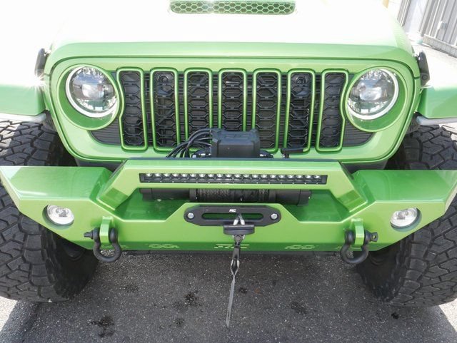 New 2025 Jeep Gladiator Sport w/ Premium Package AWD/4WD image 9
