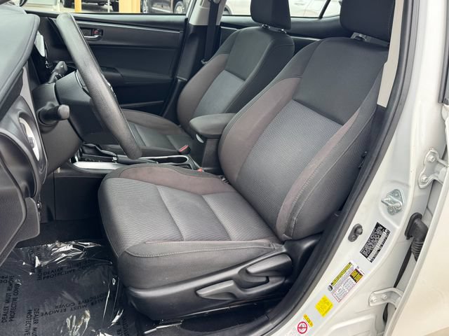 Used 2017 Toyota Corolla LE w/ Carpet Mat Package (TMS) FWD image 13