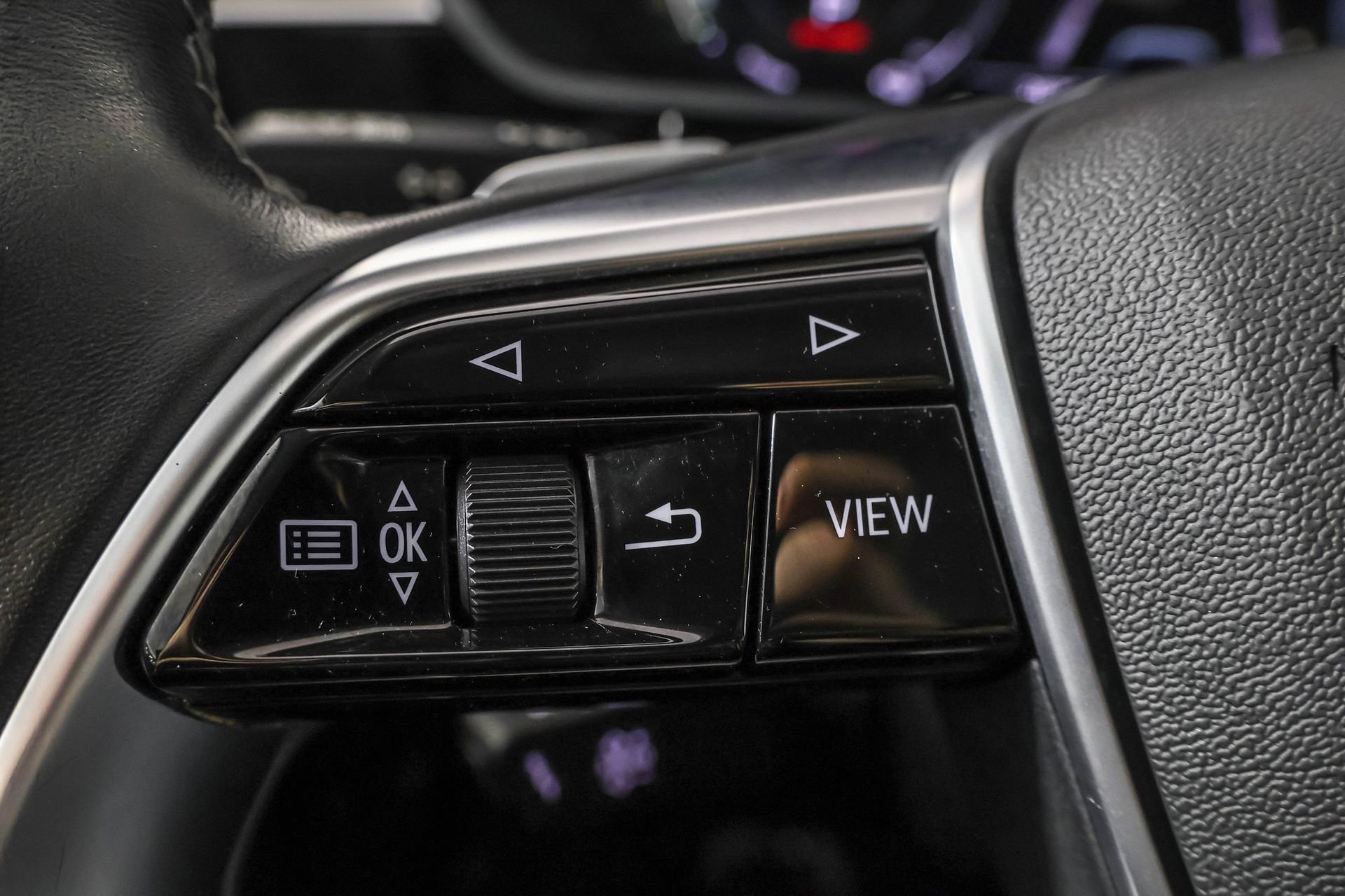 Used 2023 Audi e-tron Premium image 27