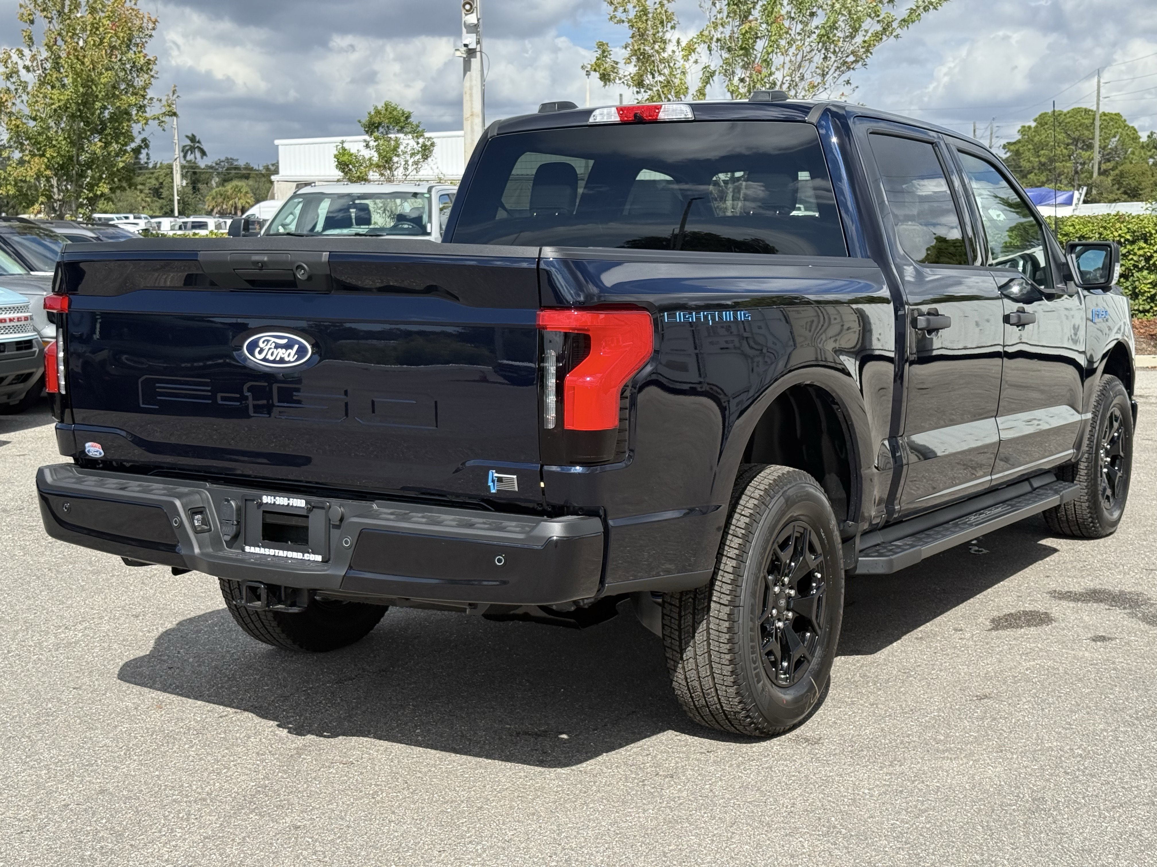 New 2025 Ford F150 Lightning XLT AWD/4WD image 5