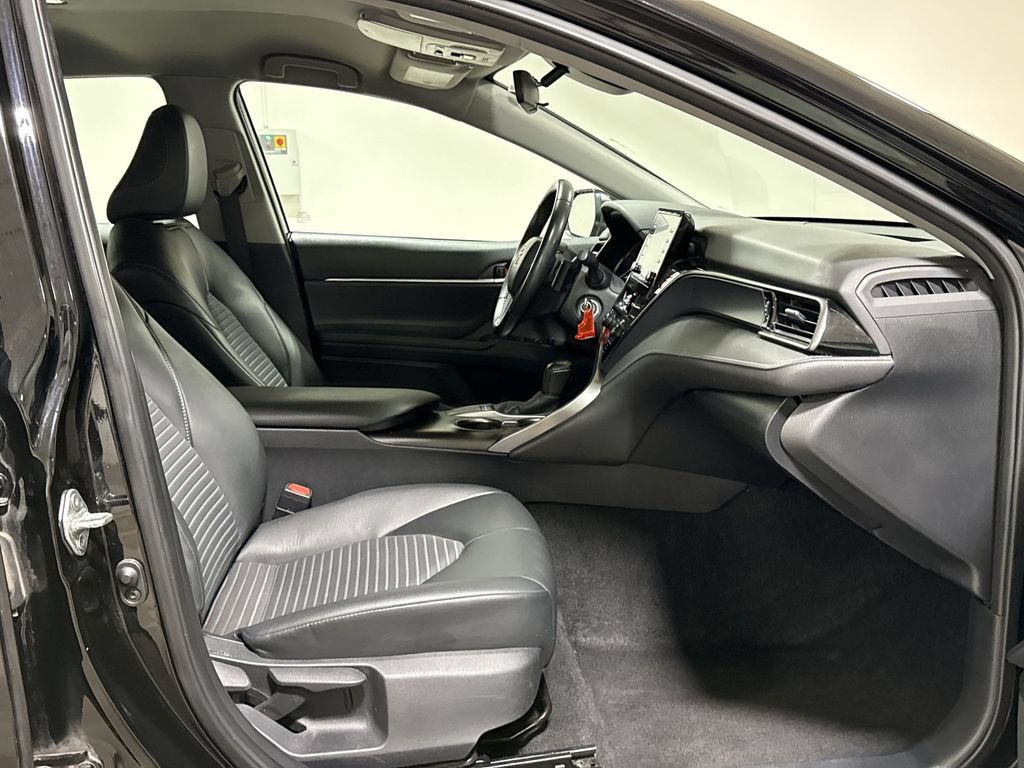 Used 2024 Toyota Camry SE FWD image 21