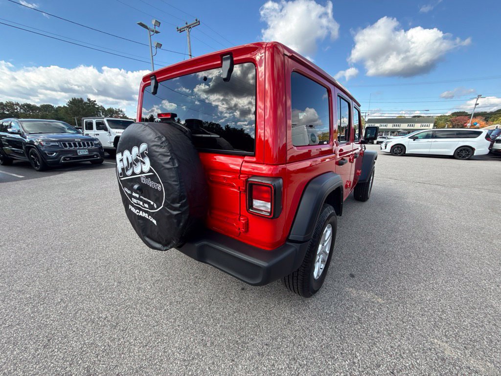 Certified 2022 Jeep Wrangler Unlimited Sport w/ Sun And Sound Package AWD/4WD image 5