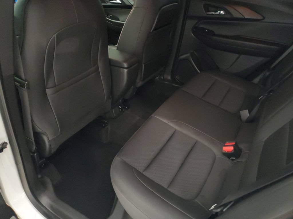 Used 2023 Chevrolet TrailBlazer RS w/ Technology Package AWD/4WD image 23
