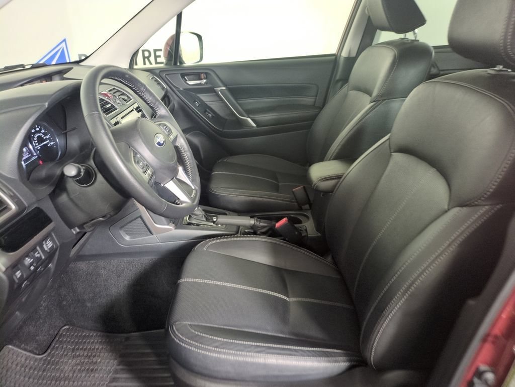 Used 2018 Subaru Forester 2.5i Touring AWD/4WD image 9