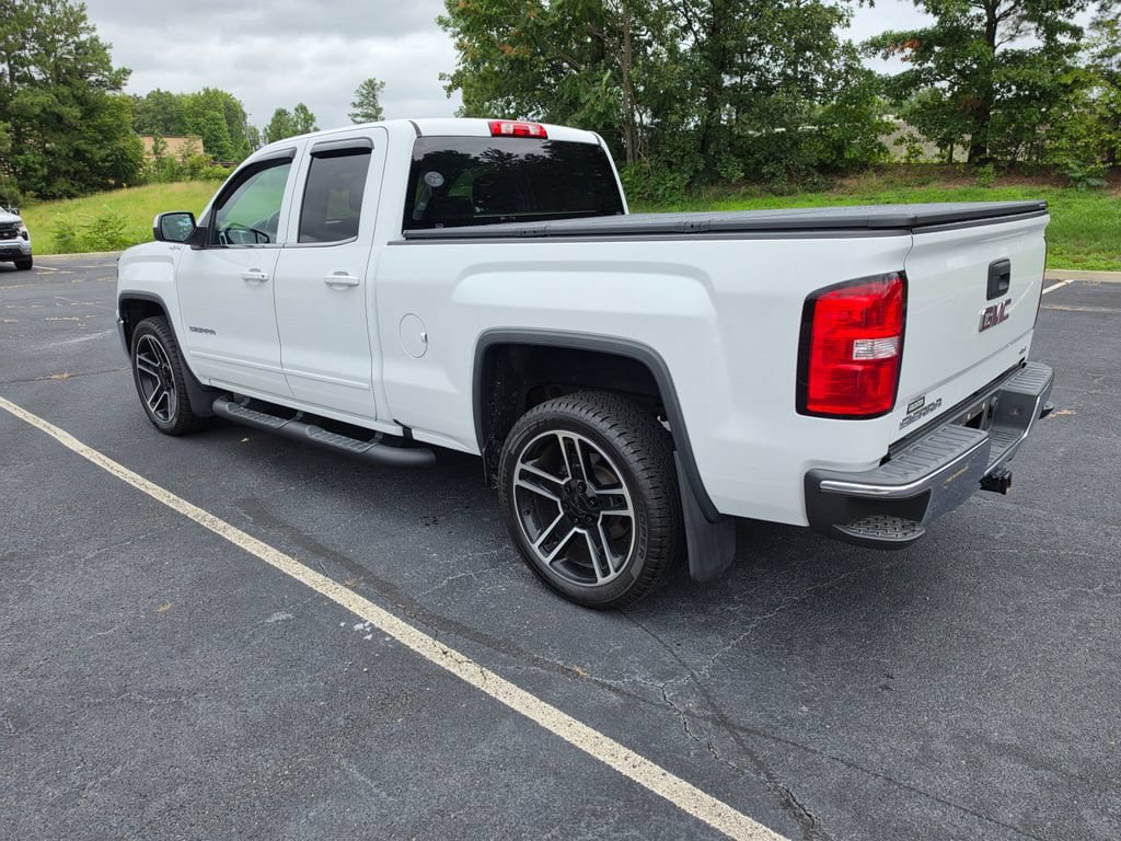 Used 2018 GMC Sierra 1500 SLE w/ Black Pack AWD/4WD image 5