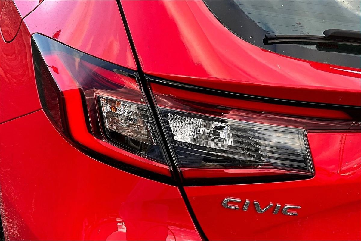 Used 2023 Honda Civic Sport image 23