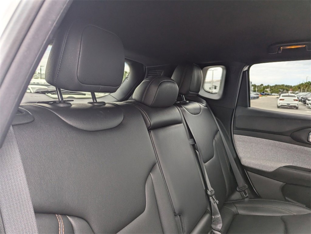 Certified 2024 Jeep Compass Latitude image 14