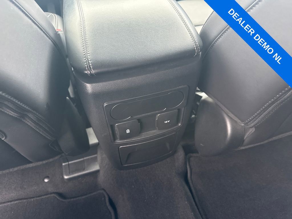 Used 2023 Ford Explorer XLT w/ Equipment Group 202A image 14