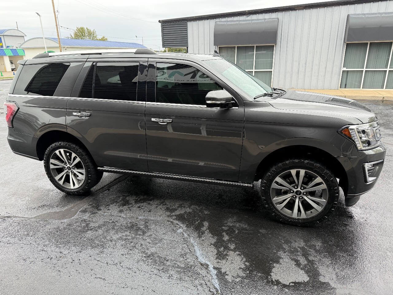 Used 2020 Ford Expedition Limited w/ Equipment Group 302A image 6