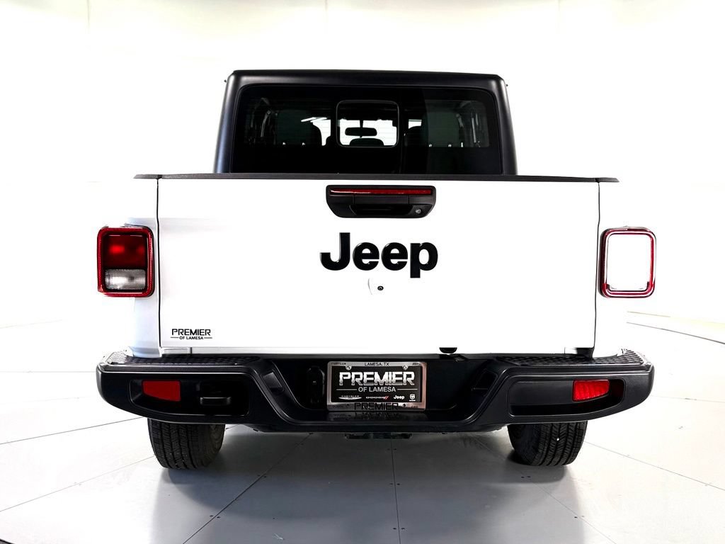 Used 2025 Jeep Gladiator Sport AWD/4WD image 5