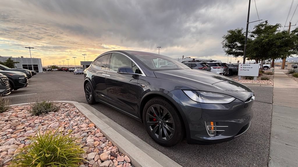 Used 2017 Tesla Model X P100D AWD/4WD image 4