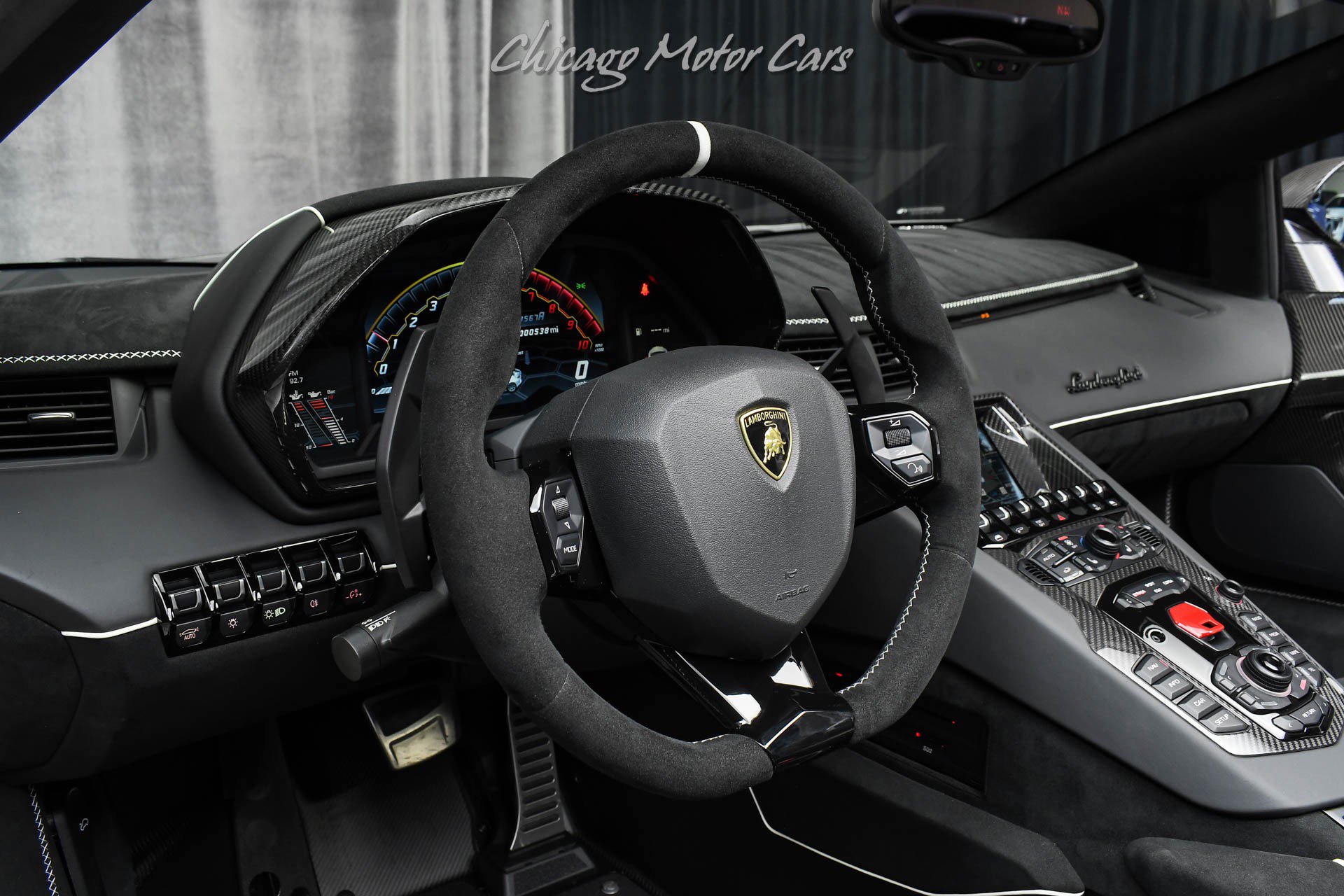 Used 2021 Lamborghini Aventador SVJ image 8