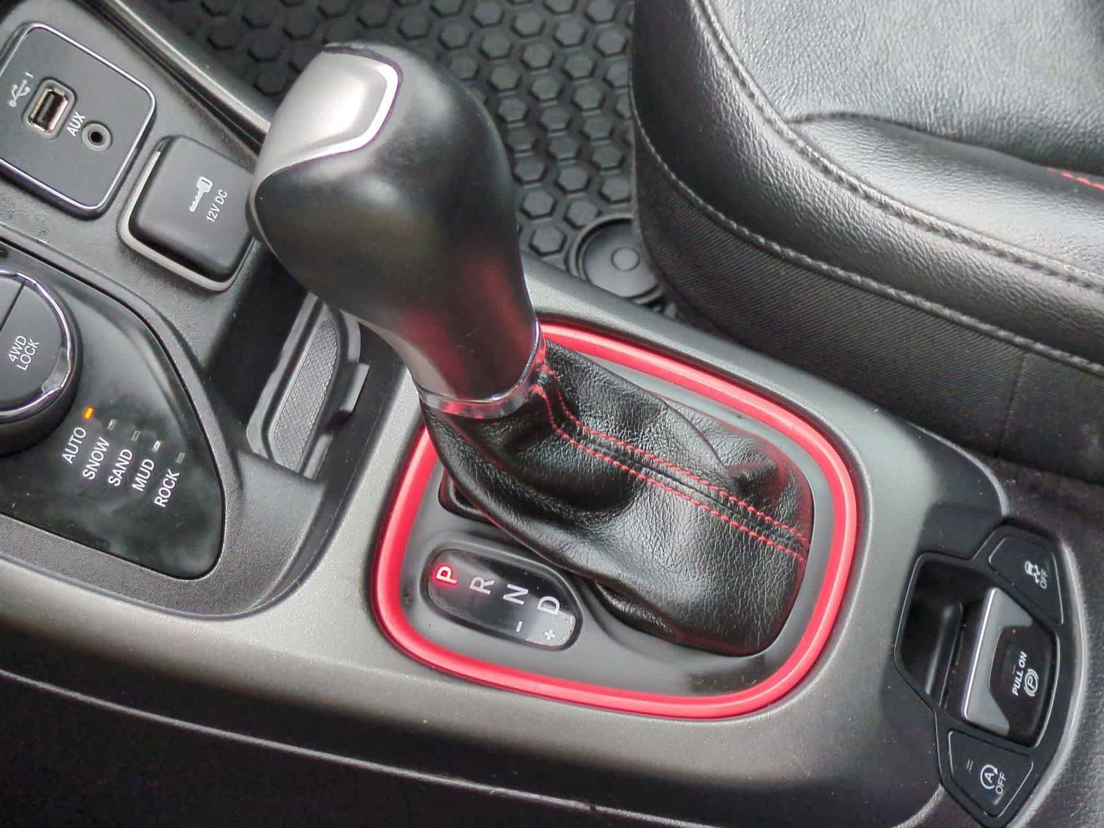 Used 2019 Jeep Compass Trailhawk AWD/4WD image 31