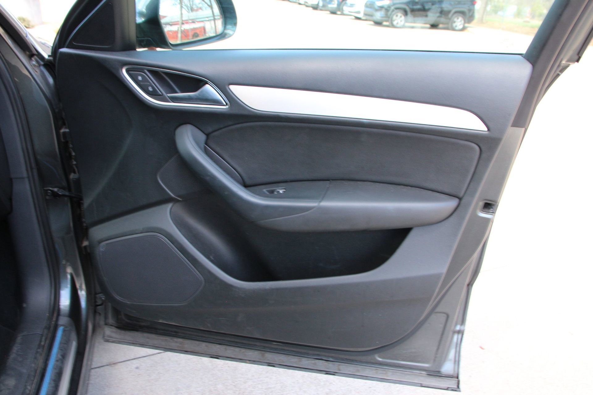 Used 2018 Audi Q3 2.0T Premium image 27