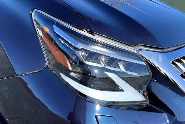 Used 2020 Lexus GX 460 Premium w/ Premium Package image 29