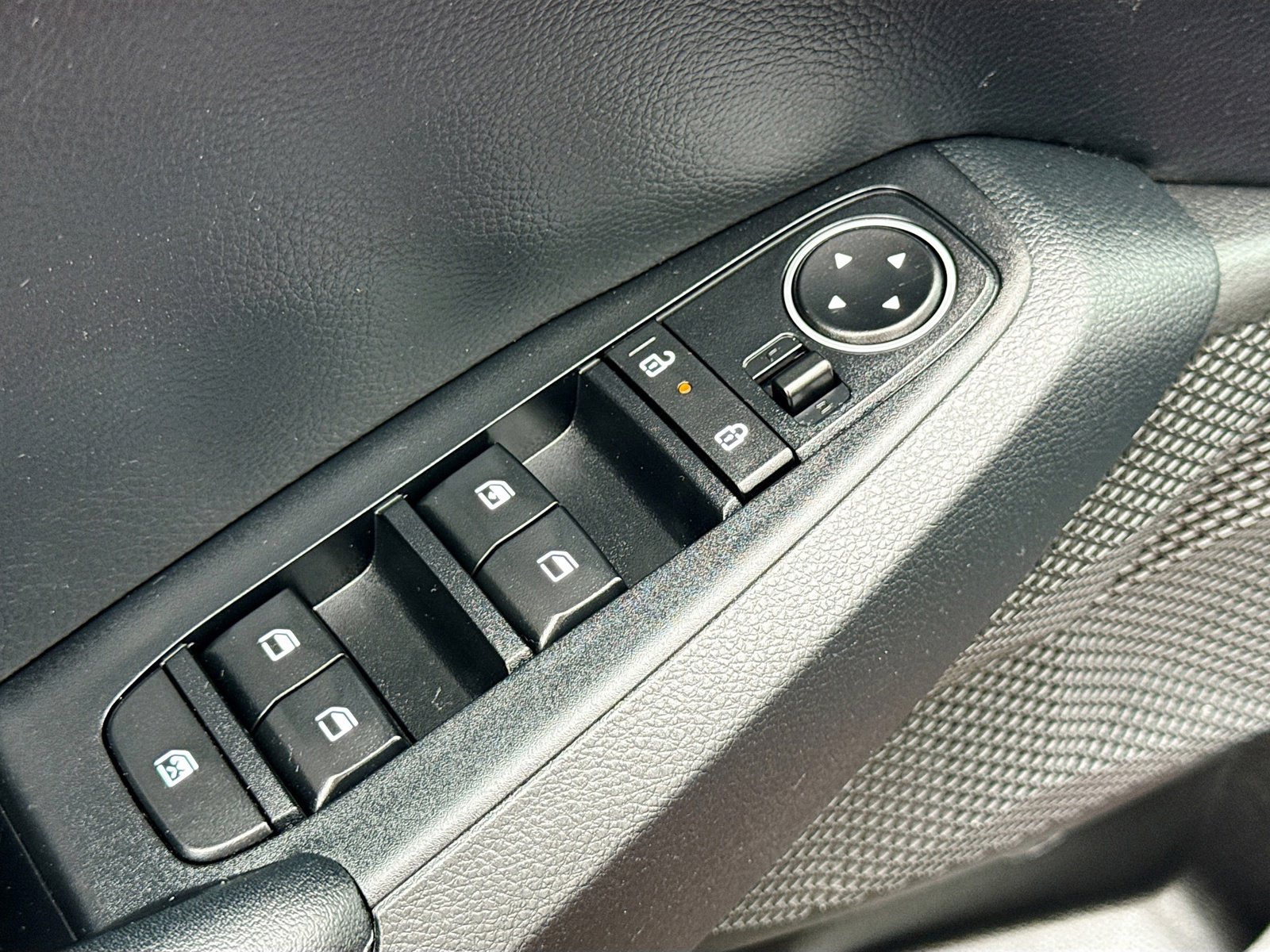 Used 2024 Kia Seltos X-Line image 8