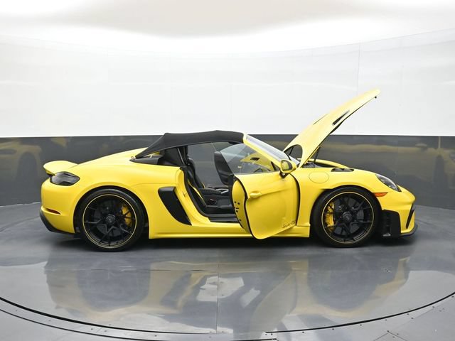 Certified 2025 Porsche 718 Boxster Spyder RS w/ Light Design Package RWD image 29