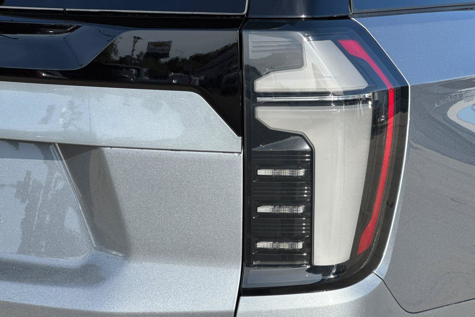 New 2026 Chevrolet Tahoe High Country AWD/4WD image 37