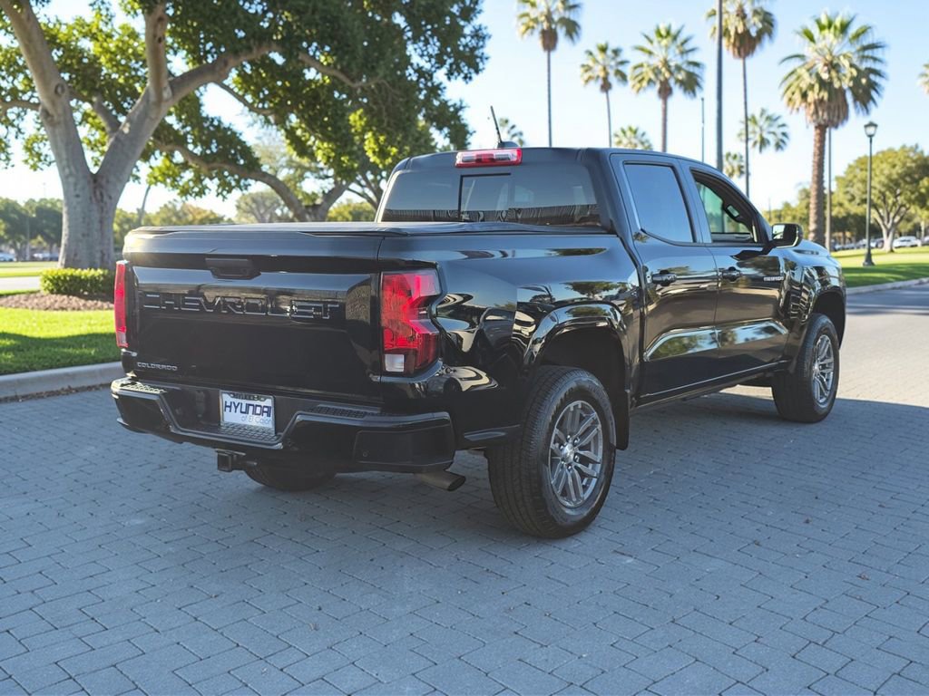 Used 2025 Chevrolet Colorado LT w/ Advanced Trailering Package image 4