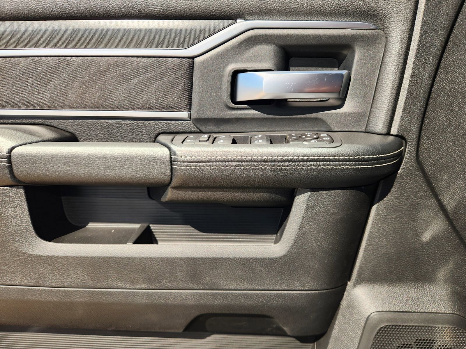 New 2026 RAM 2500 Lone Star AWD/4WD image 19