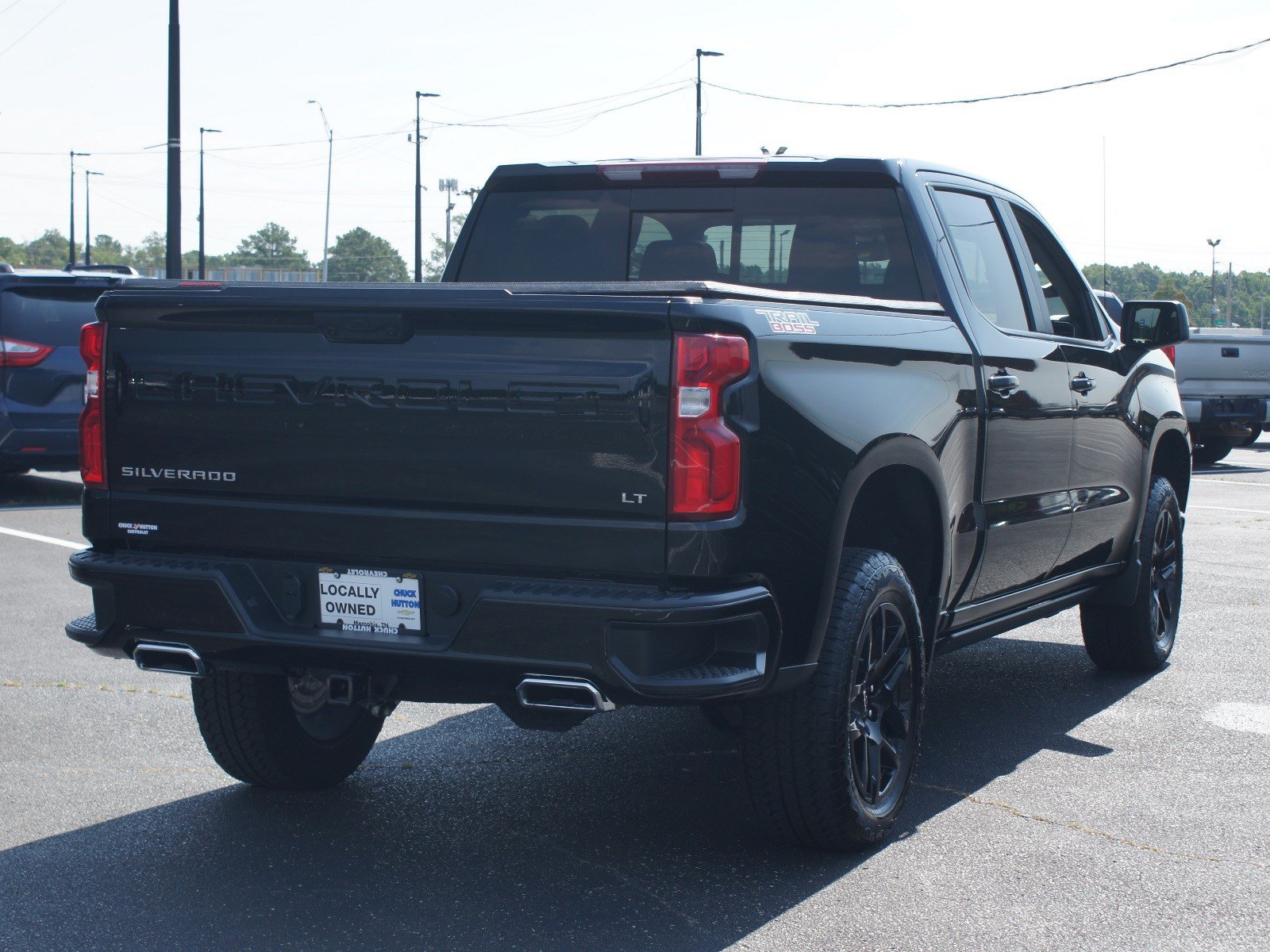 Used 2025 Chevrolet Silverado 1500 LT Trail Boss w/ Convenience Package II AWD/4WD image 22