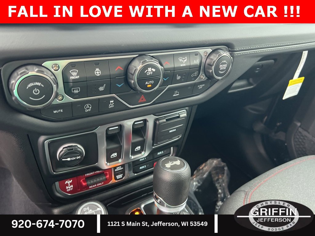 New 2026 Jeep Wrangler Rubicon w/ Technology Group image 22