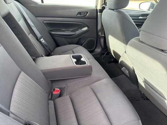 Used 2024 Nissan Altima 2.5 SV image 17