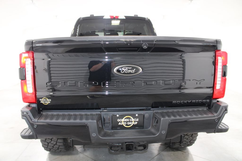 New 2026 Ford F250 Lariat w/ Black Appearance Package AWD/4WD image 7