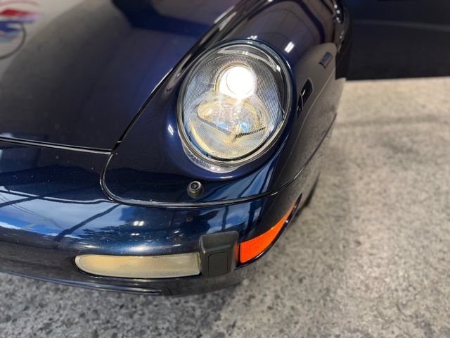 Used 1995 Porsche 911 Carrera RWD image 43