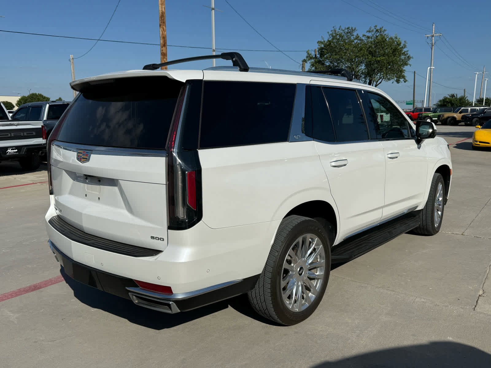 Used 2021 Cadillac Escalade Premium Luxury w/ Driver Assist Tech Package RWD image 3