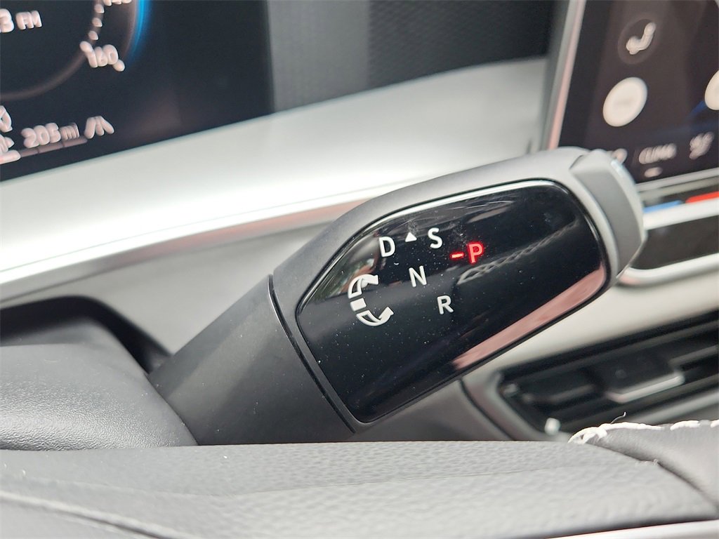 New 2025 Volkswagen Tiguan SE image 15