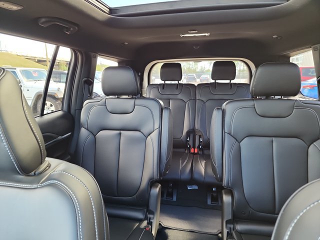 New 2027 Jeep Grand Cherokee L Limited AWD/4WD image 13