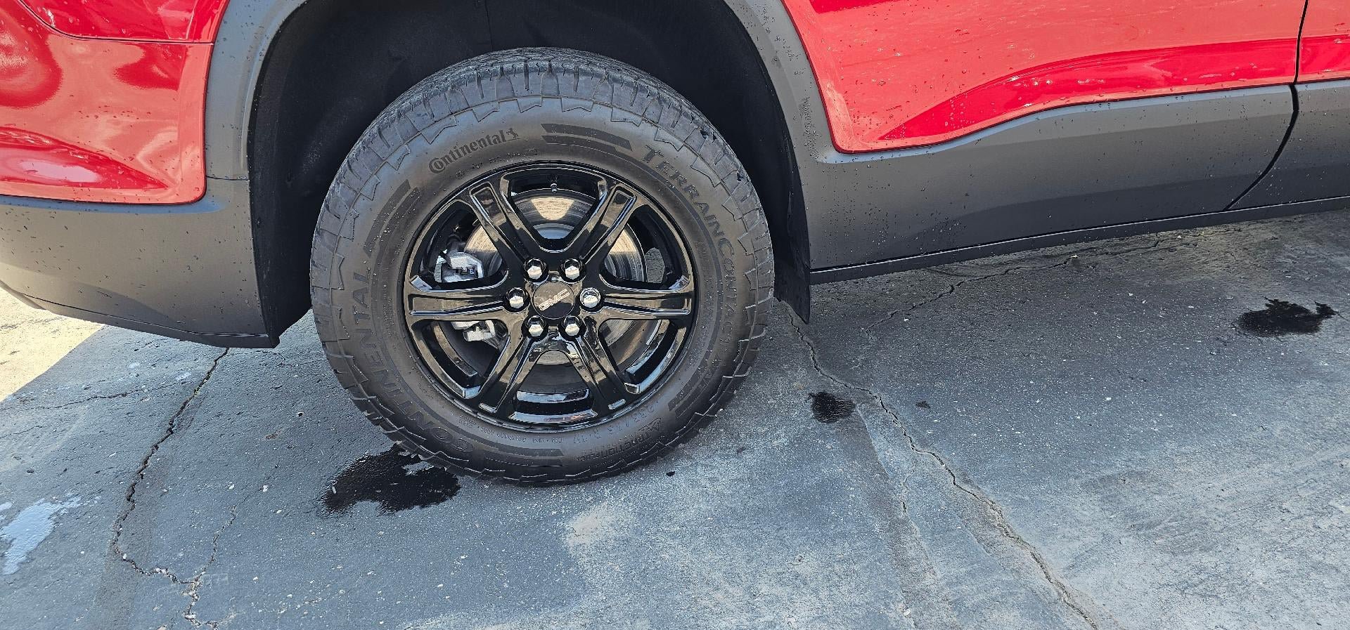 Used 2023 GMC Acadia AT4 w/ Trailering Package AWD/4WD image 8